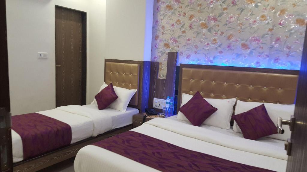 Hotel Sanjary Palace