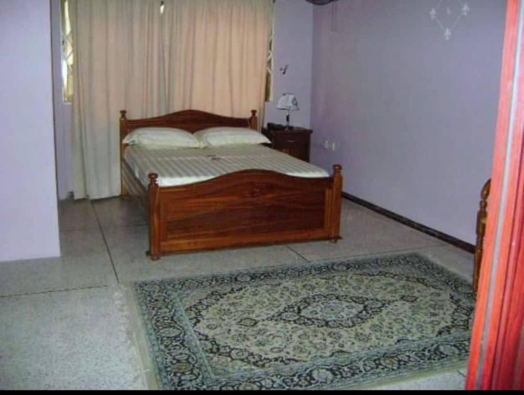East Airport Guesthouse