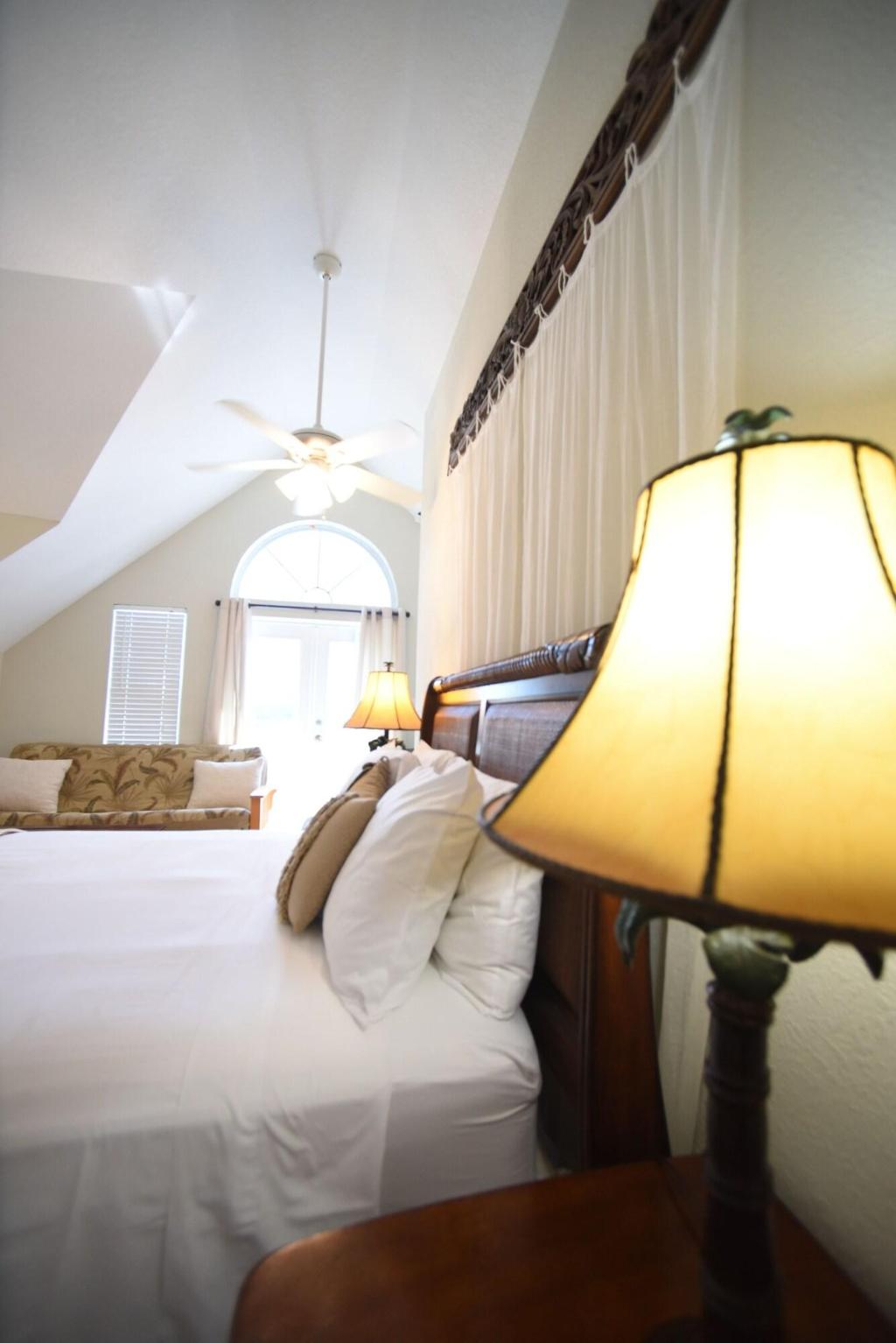 Shangri-La Boutique Bed & Breakfast
