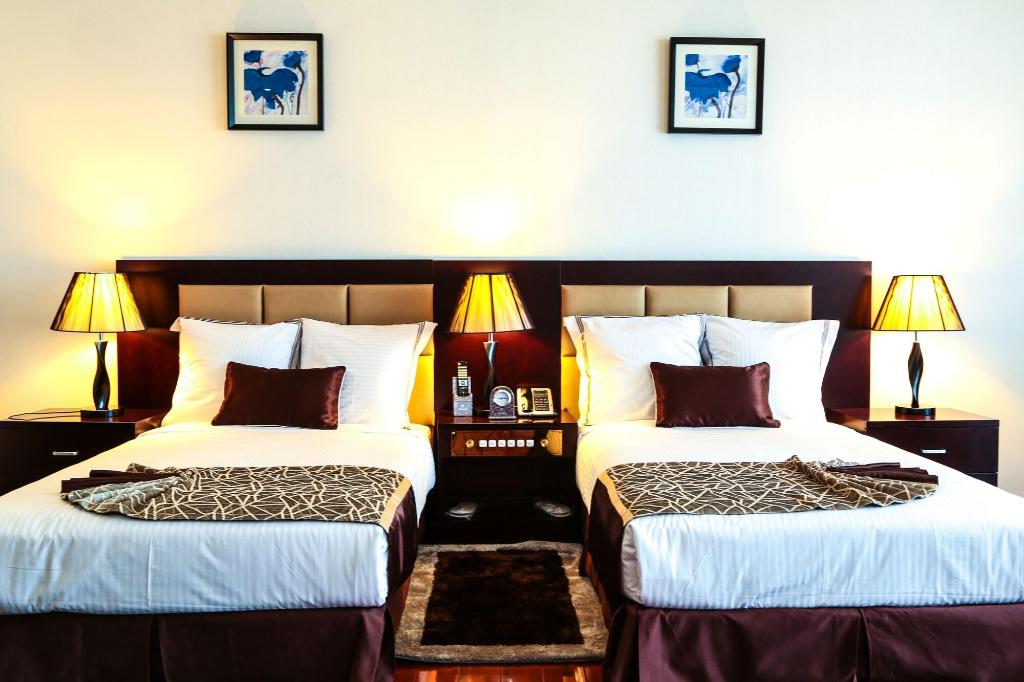 Eliana Hotel