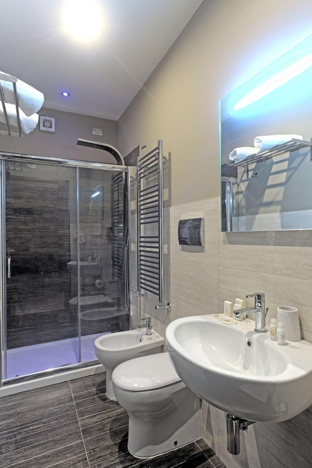 Suite 39 Guest House