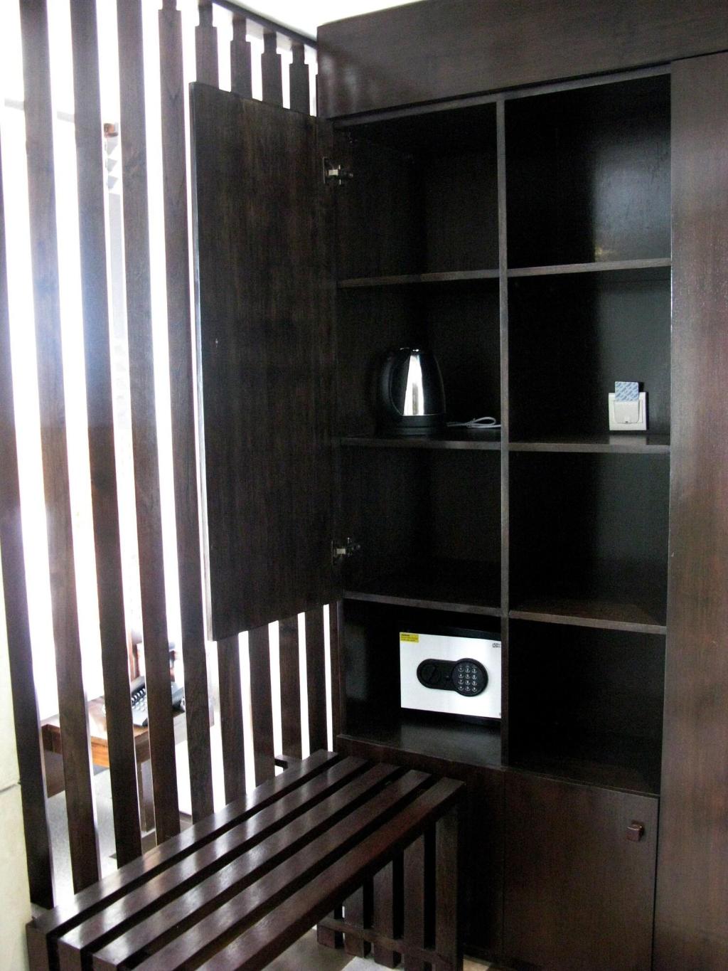Anshel Hotel