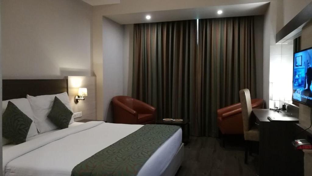 Hide Away Suites