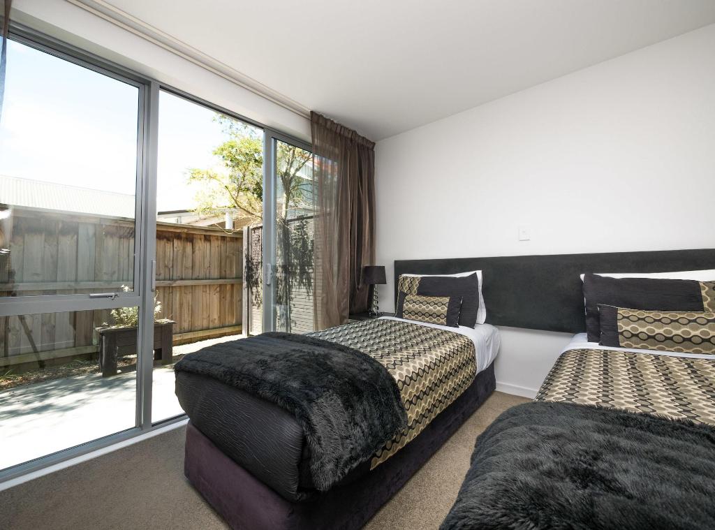 Bellano Motel Suites