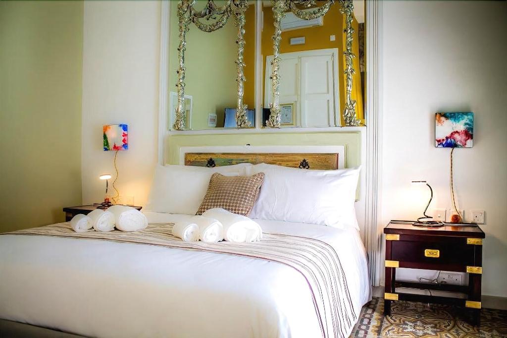 Boco Boutique By Cx Collection