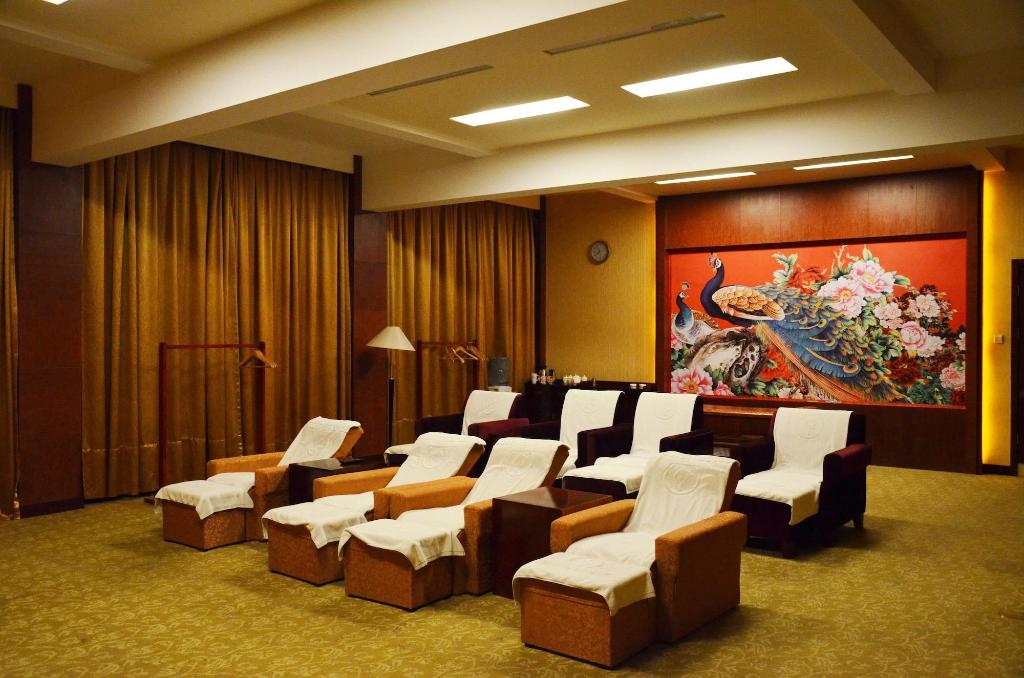 Sogecoa (Zambia) Golden Peacock Hotel - Sports and Entertainment