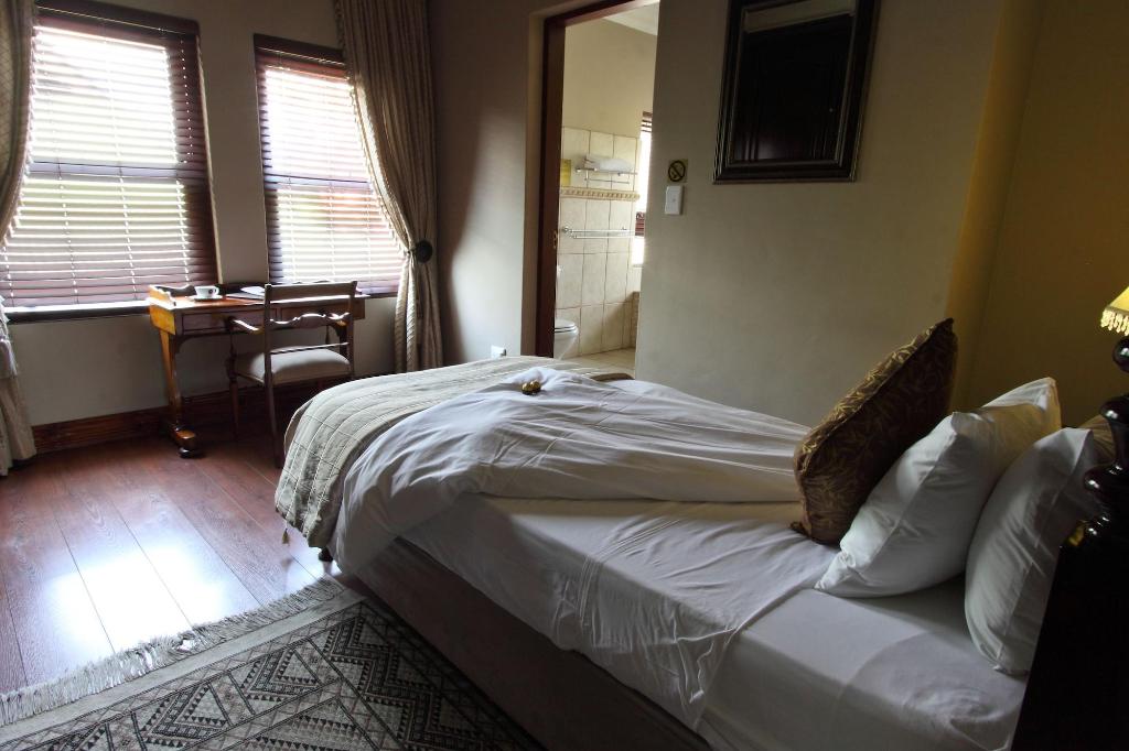 Candlewoods Guesthouse