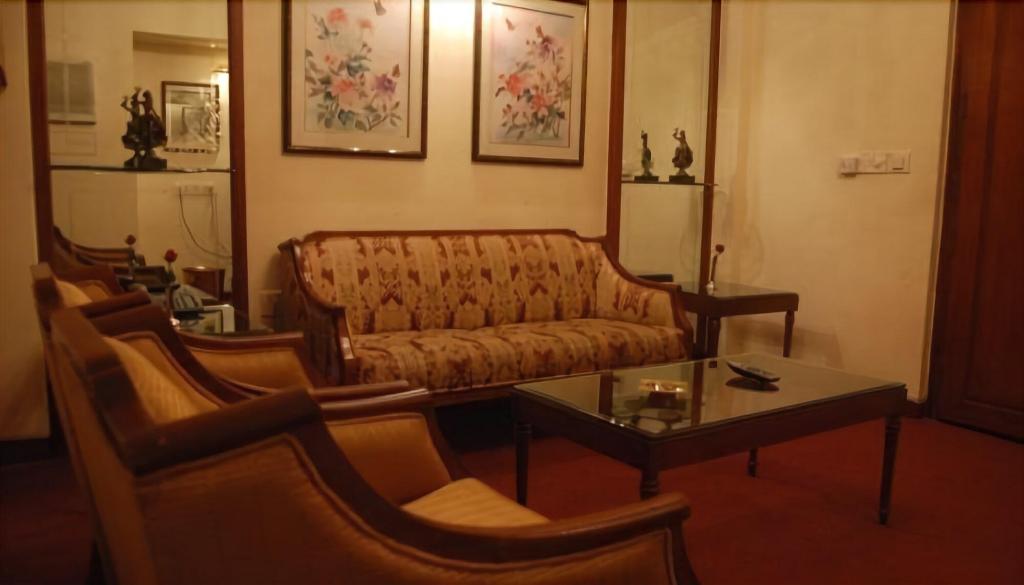 Royal Inn