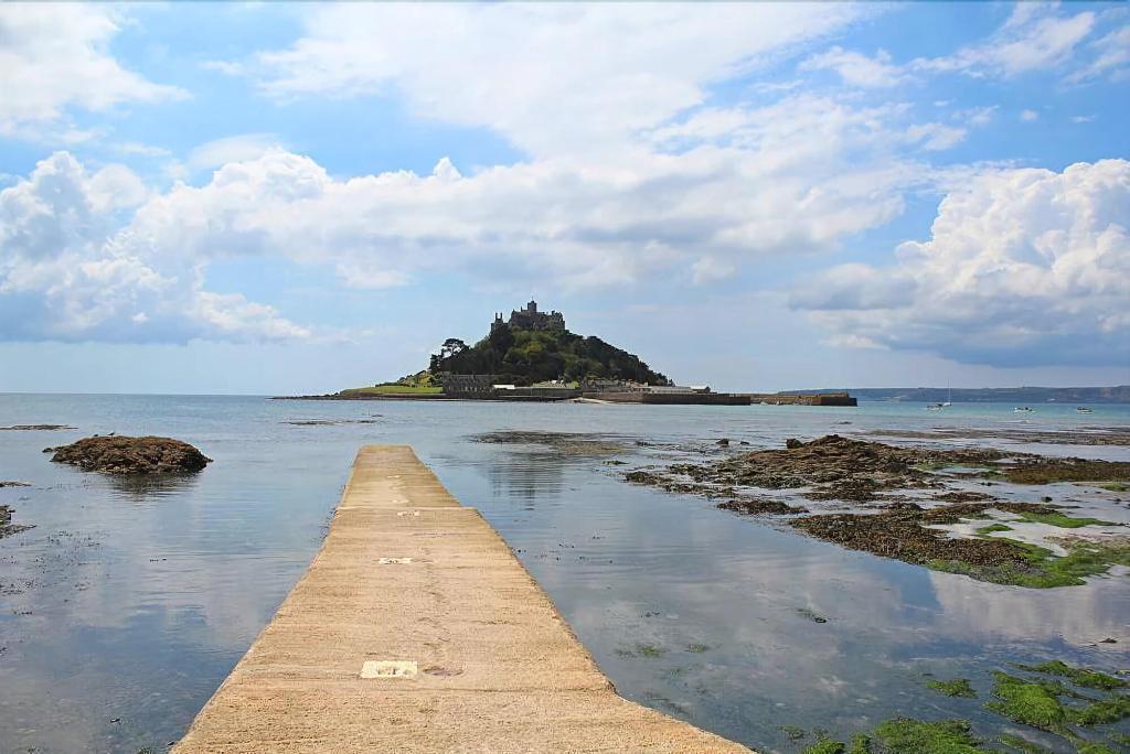 Bay Lodge