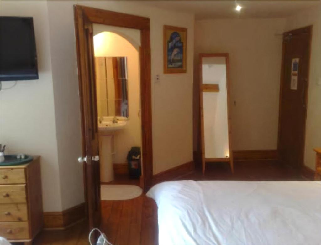 Achill Guest House