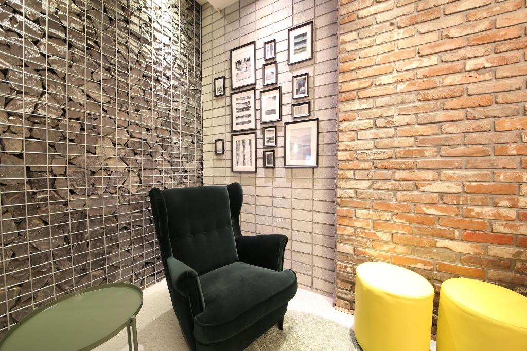 Brooks Hotel - Lobby