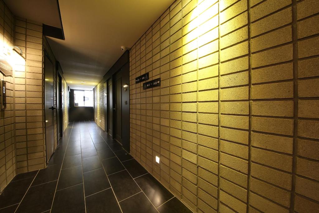 Brooks Hotel - Lobby