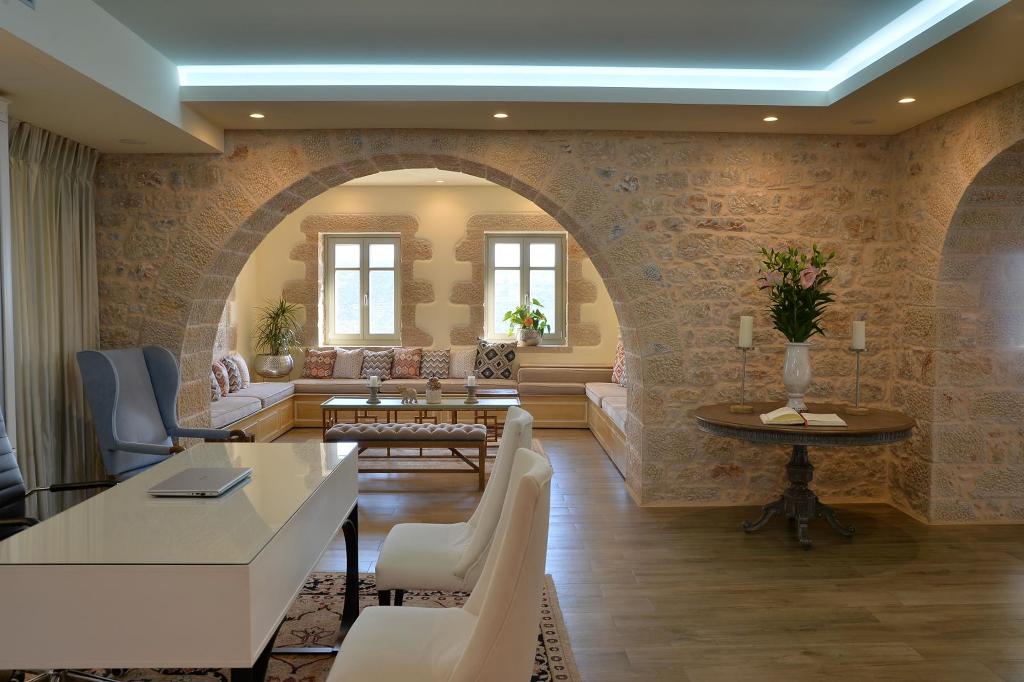 Hotel Akrolithi Boutique Hotel - Adults Only, Griechenland, Karavostasi. Großes 1