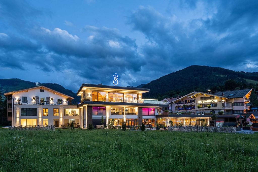 Die Hochkonigin - Mountain Resort