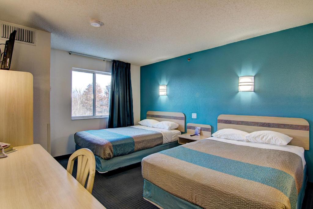 Econo Lodge Menomonie