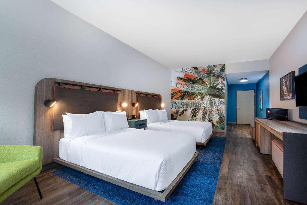 TRYP by Wyndham Orlando