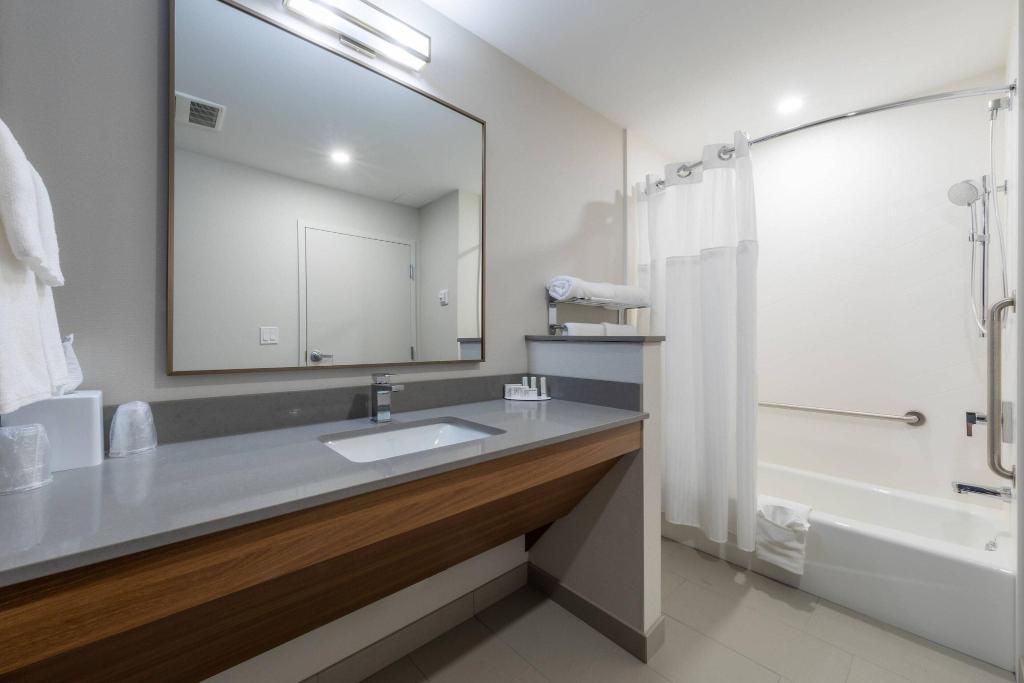 Fairfield Inn & Suites by Marriott Salmon Arm