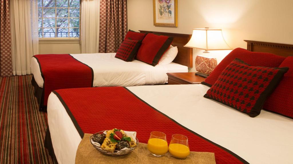 Airlie Hotel