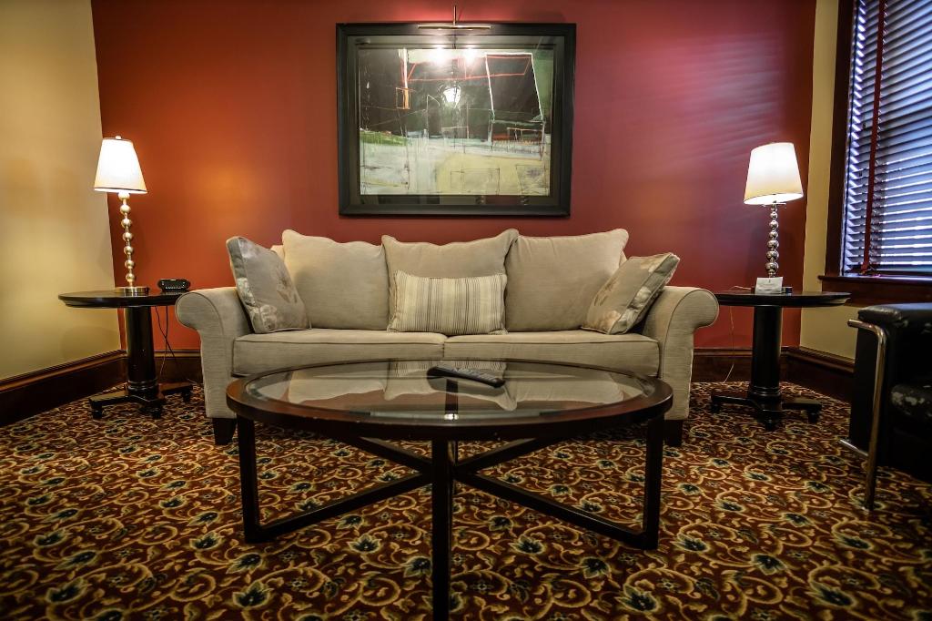 The Hackett Hotel