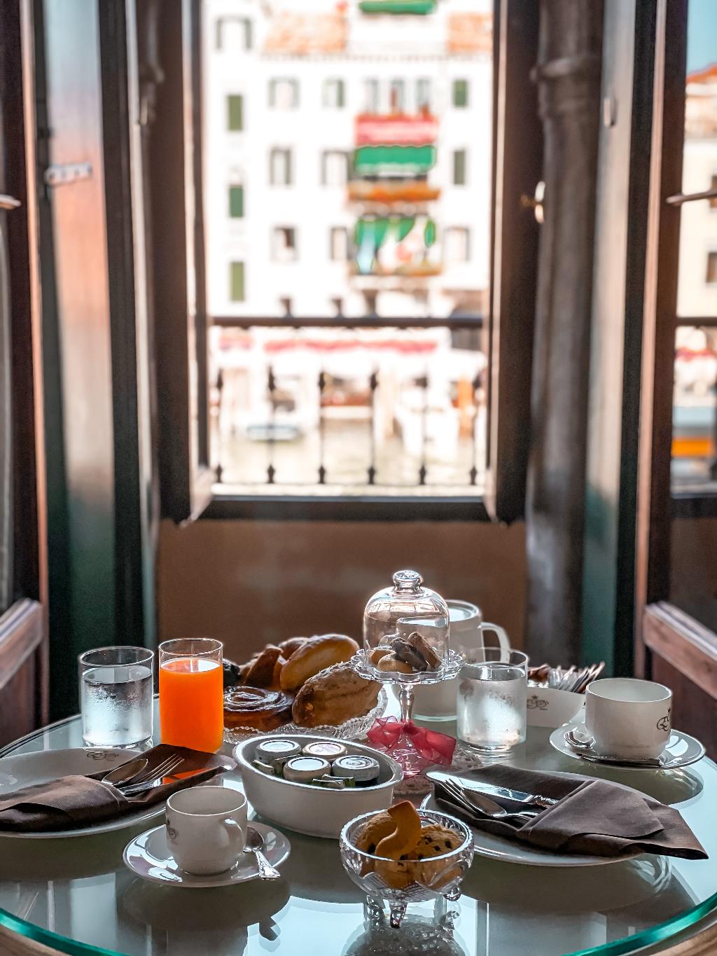 Галерея изображений Ego Boutique Hotel The Silk Road