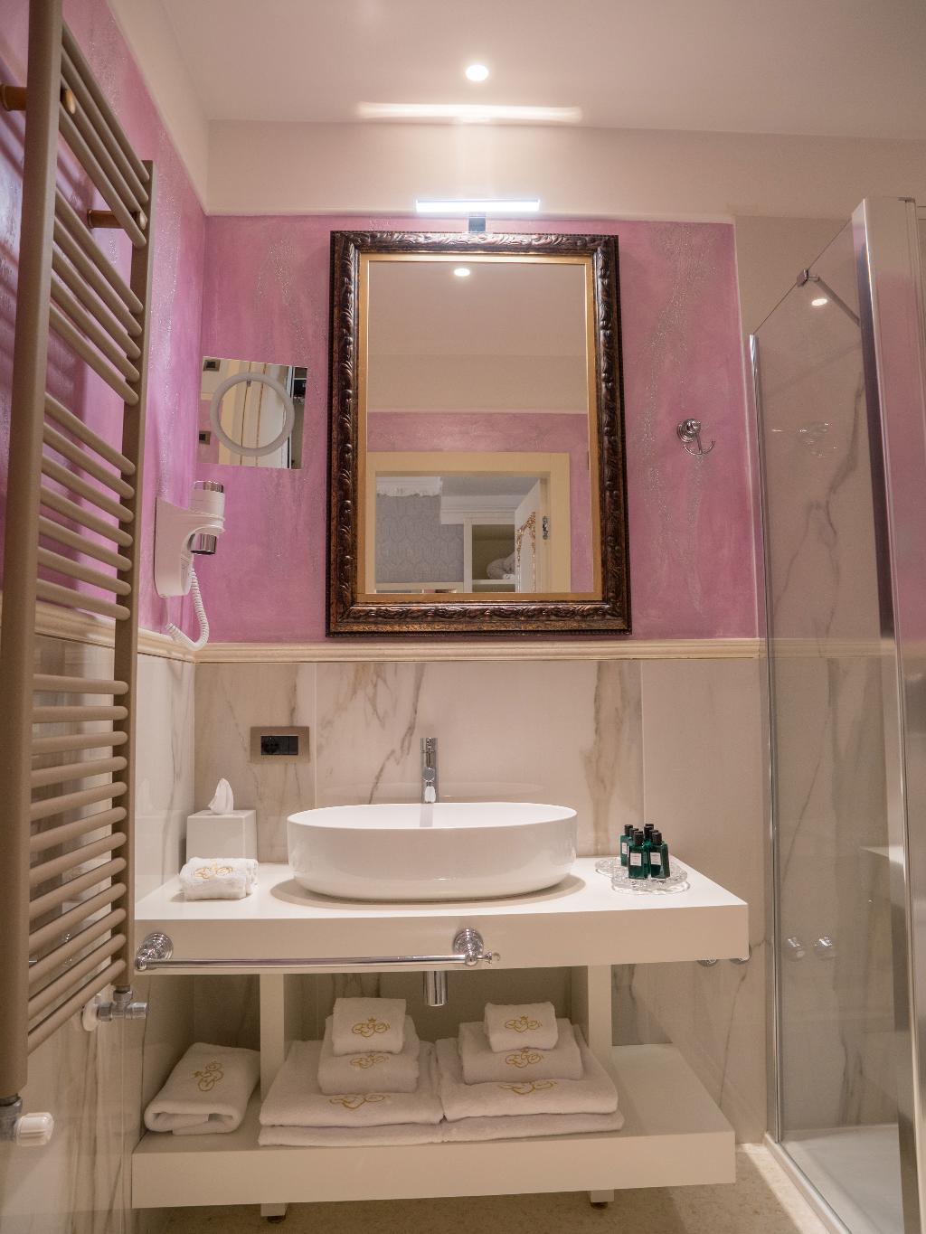 Галерея изображений Ego Boutique Hotel The Silk Road