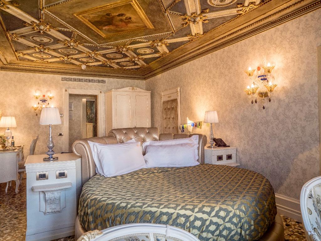 Галерея изображений Ego Boutique Hotel The Silk Road