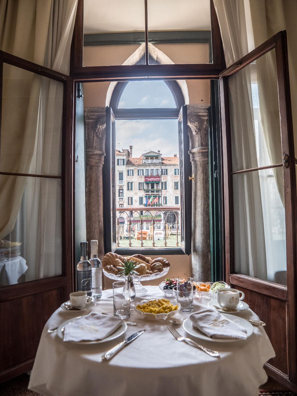 Галерея изображений Ego Boutique Hotel The Silk Road