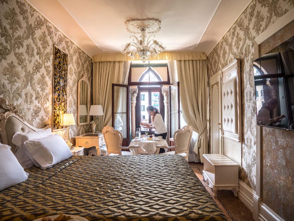 Галерея изображений Ego Boutique Hotel The Silk Road