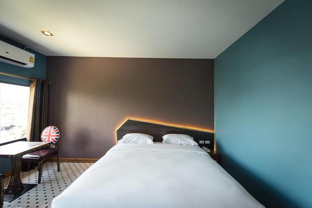 The Feeling Hotel