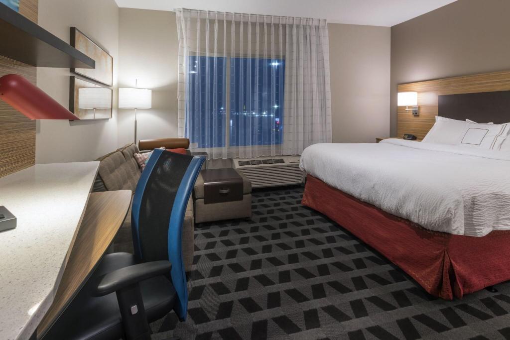 Towneplace Suites By Marriott Hays