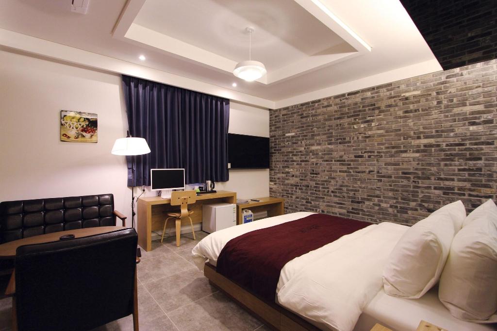 Instar Hotel