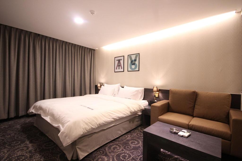 Mbn Hotel
