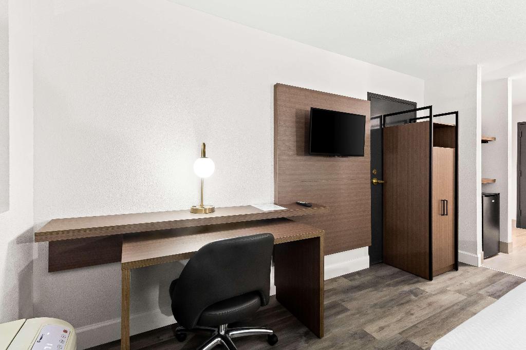 Surestay By Best Western Groves