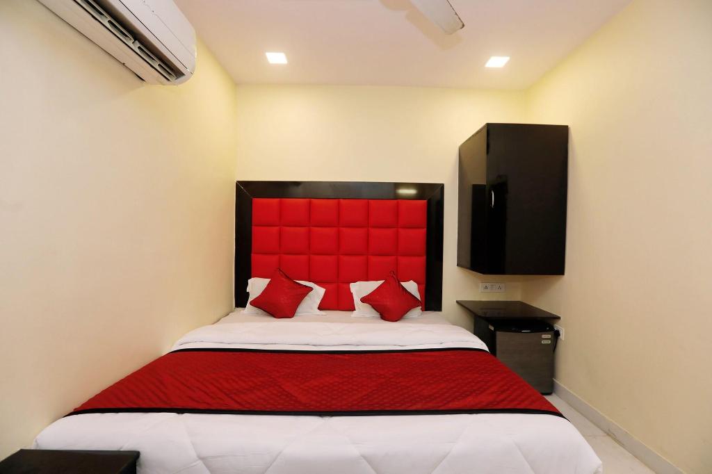 Hotel Janata