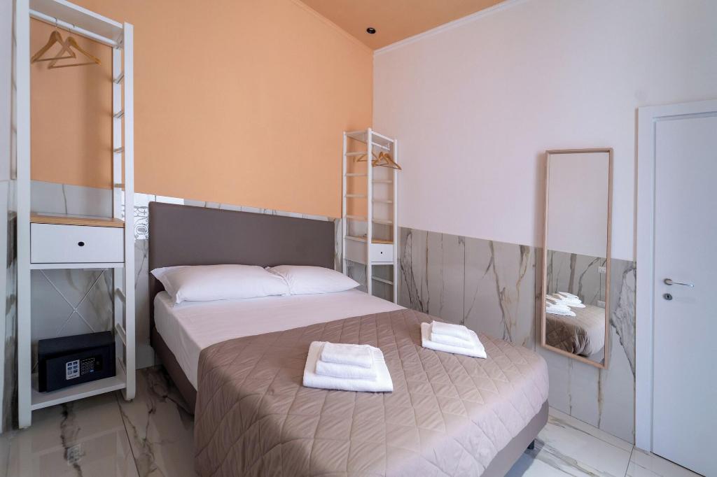 H. G. Boutique Toledo  Napoli Centro