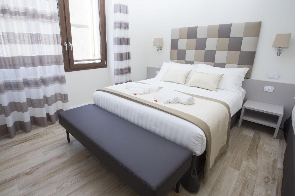 Leonardo Da Vinci Guest House