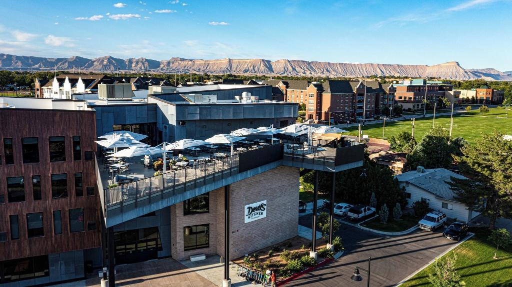 Hotel Maverick