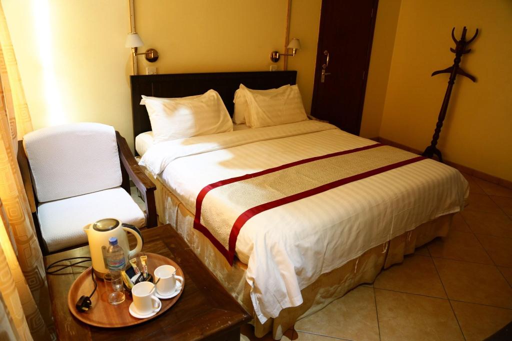 New Safari Hotel