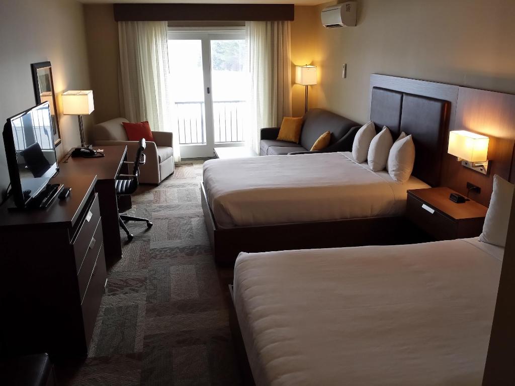 Belfast Harbor Inn