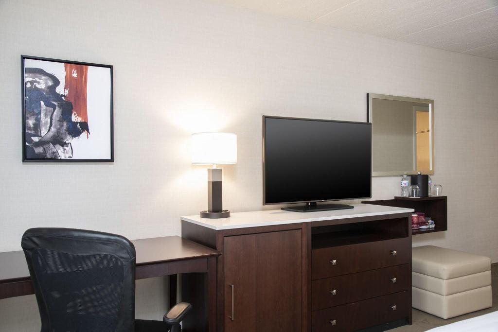 Delta Hotels By Marriott Kalamazoo Conference Cent
