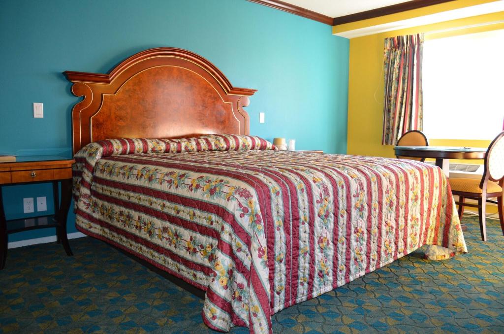 Cloud 9 Inn Lax