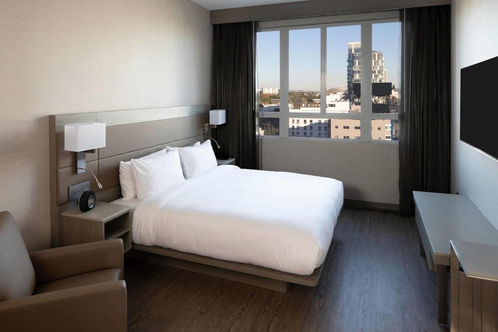 Ac Hotel By Marriott Beverly Hills