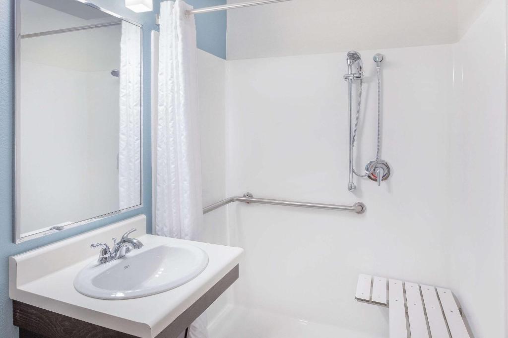 Woodspring Suites Las Colinas