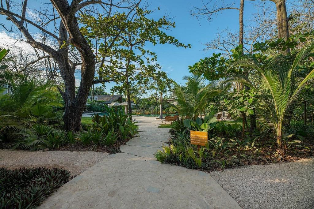 Hotel Nantipa - A Tico Beach Experience