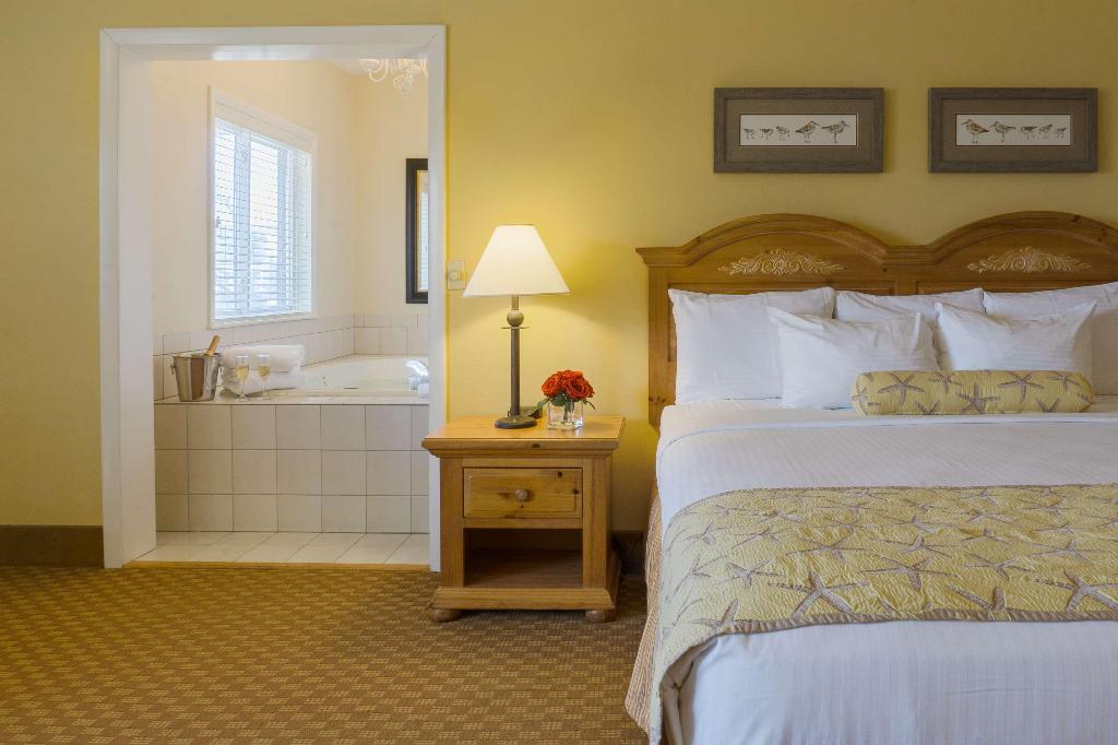 Bayside Resort Hotel