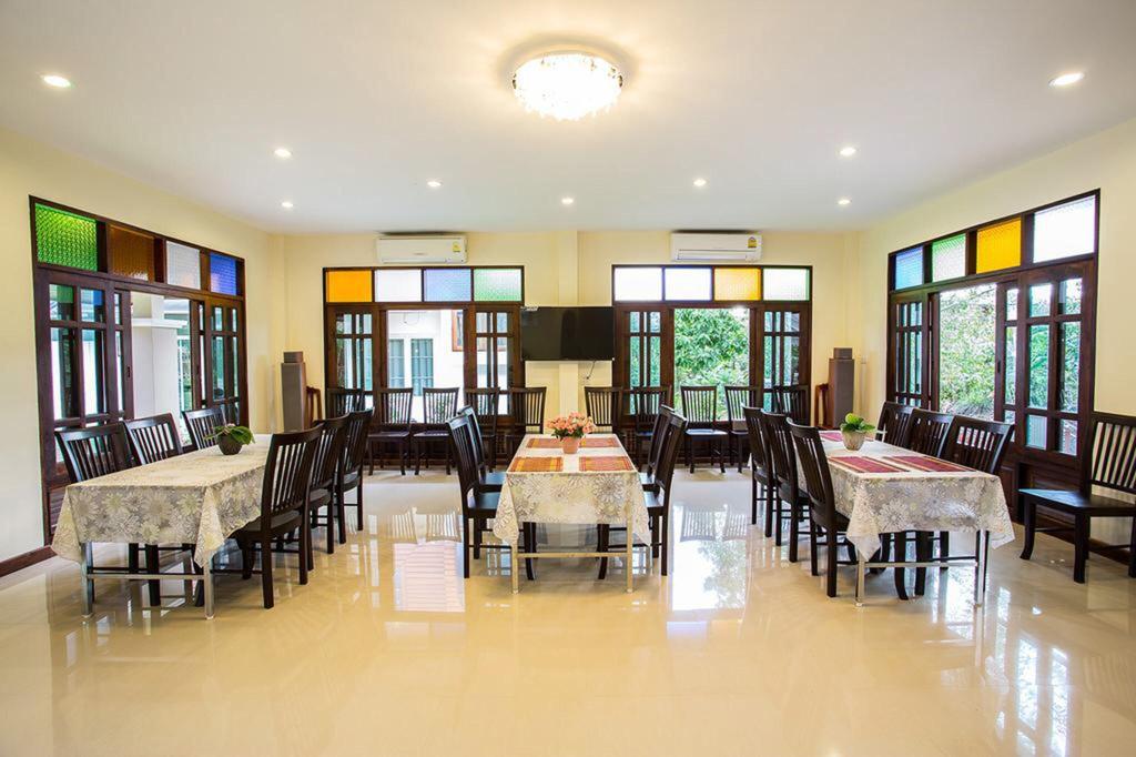Oh Amphawa Boutique Resort
