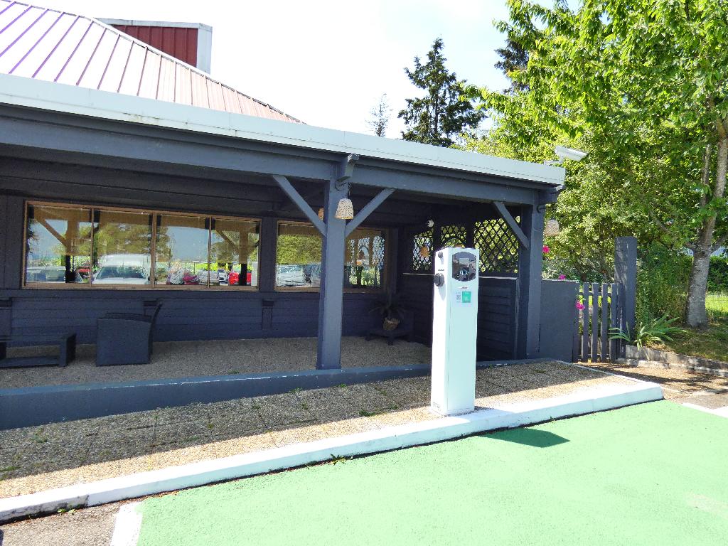 Hotel Black And Green