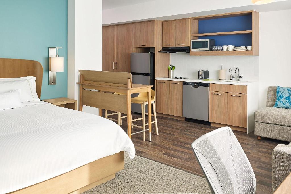 Element Nashville Airport Marriott