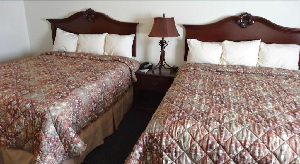 Fairgrounds Inn