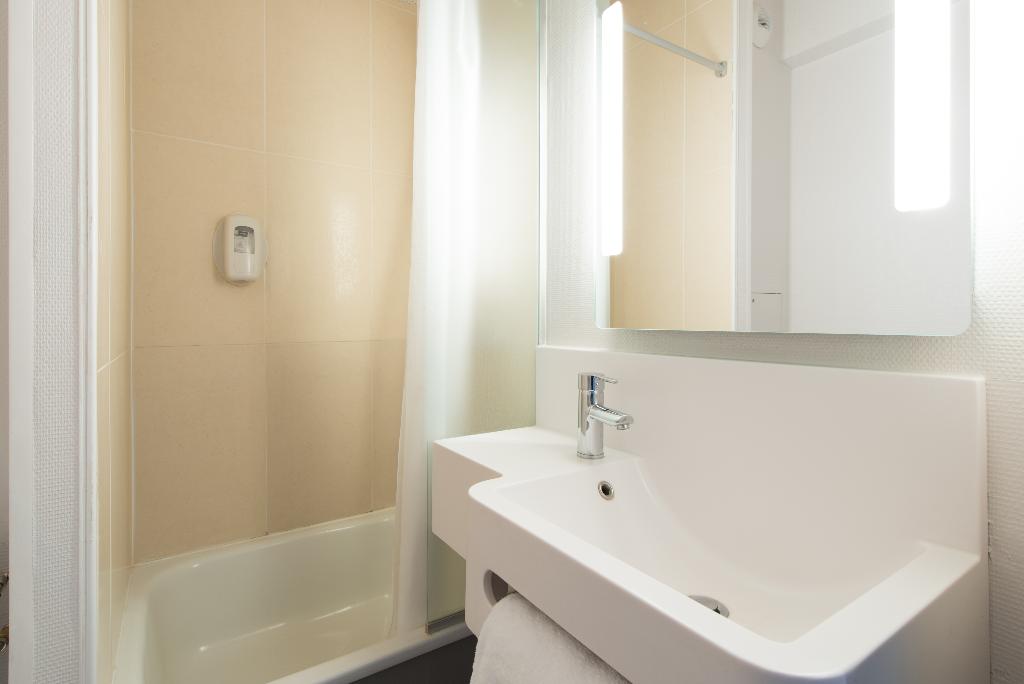 B&B HOTEL Blois Sud Vineuil
